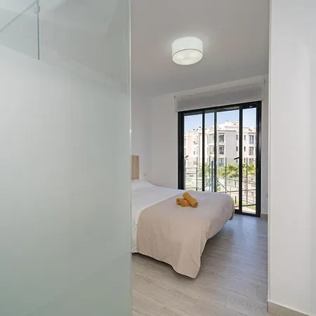 Valentino * Dehesa de Campoamor (Orihuela Costa)