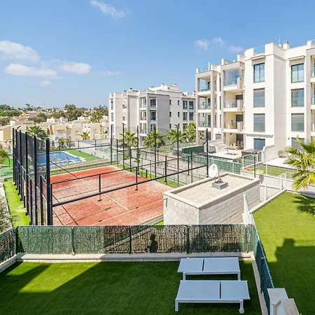 Valentino * Dehesa de Campoamor (Orihuela Costa)